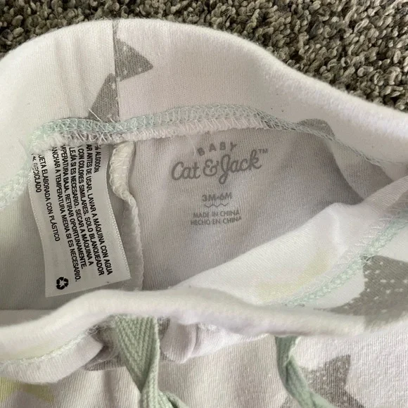 Cat & Jack Baby Gray/Yellow/White Star Print Pants, Size 3-6 Months - Picture 5 of 9